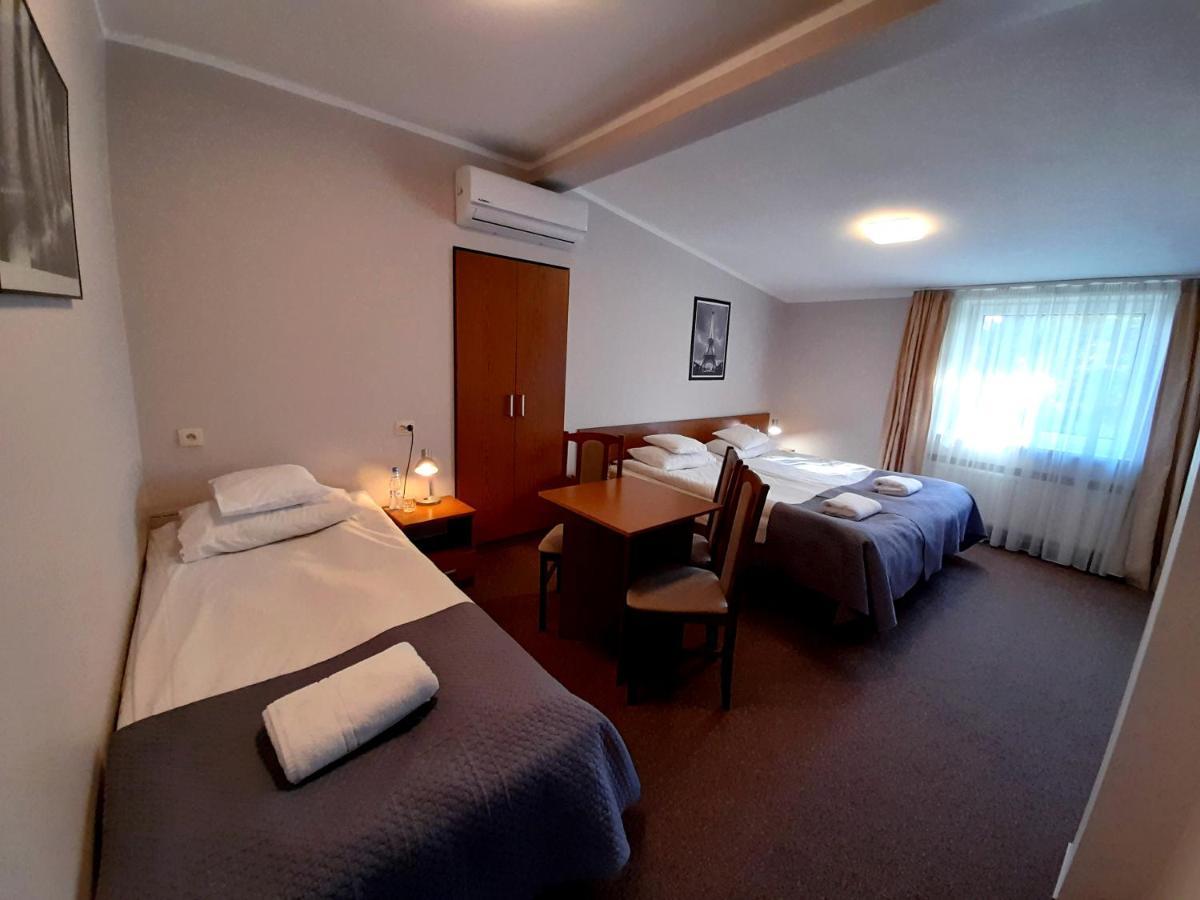 Astral Aparthotel Raszyn Exterior photo